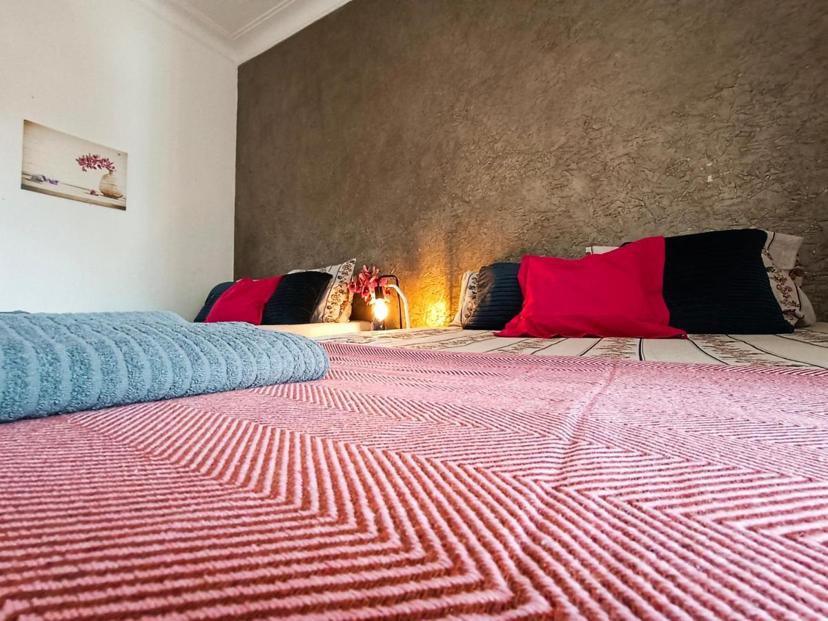 Urquinaona Rooms Barcelona Bagian luar foto