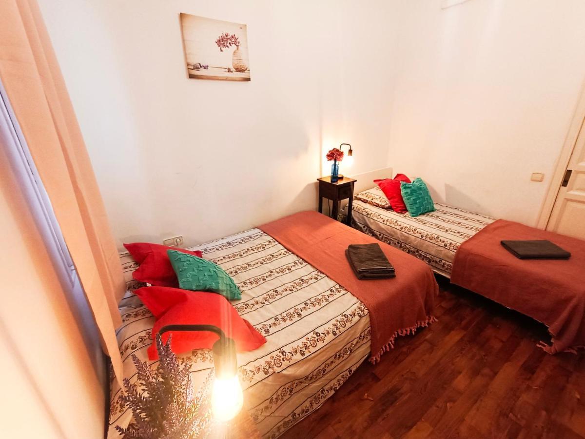 Urquinaona Rooms Barcelona Bagian luar foto