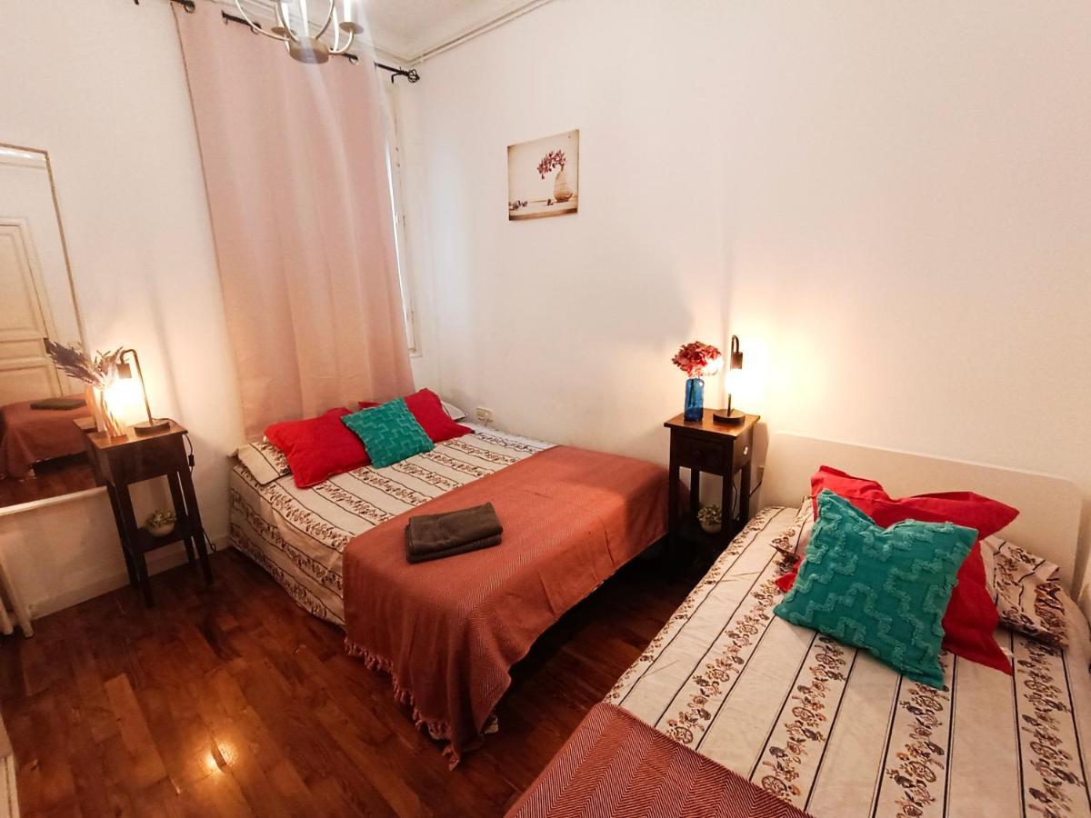 Urquinaona Rooms Barcelona Bagian luar foto