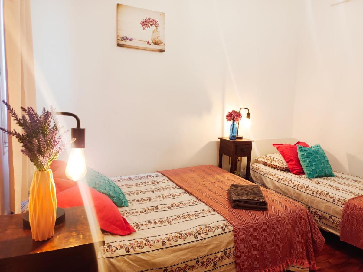 Urquinaona Rooms Barcelona Bagian luar foto
